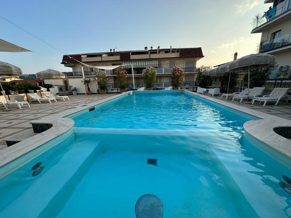 Hotel Costa Verde Pineto Zewnętrze zdjęcie